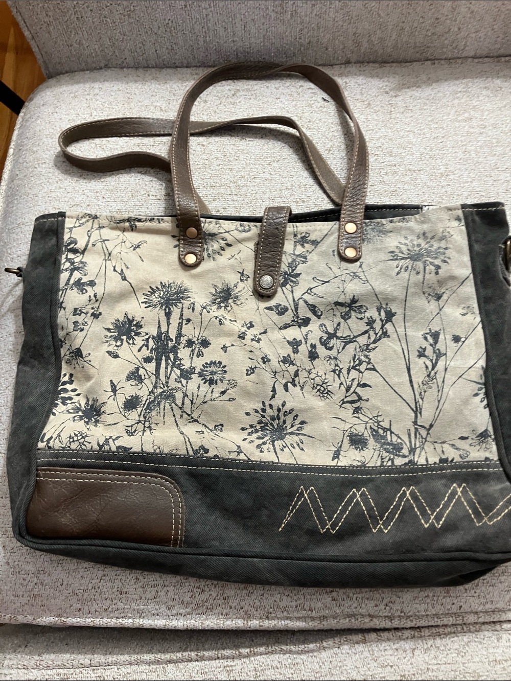 Myra Bag Tote/ Shoulder Bag With Floral Details
